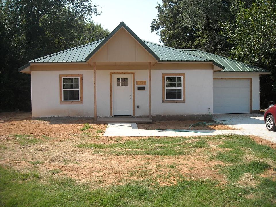 1st image of 4616 SE 22nd St