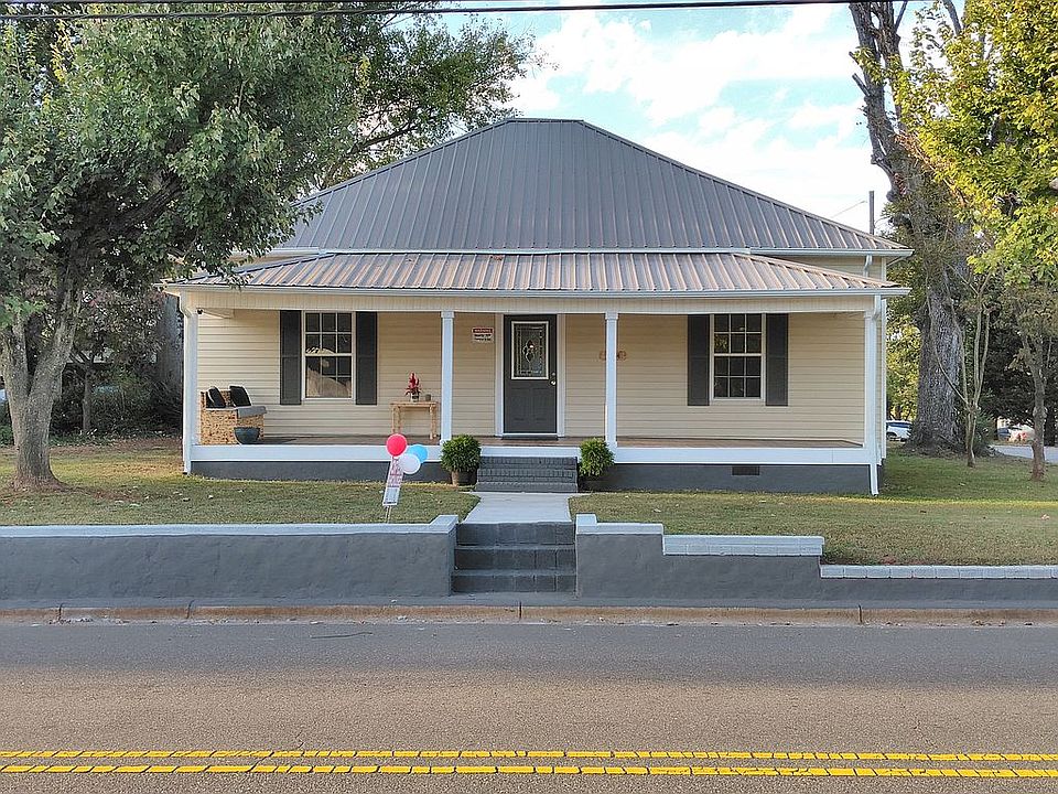 1st image of 524 E 20th St