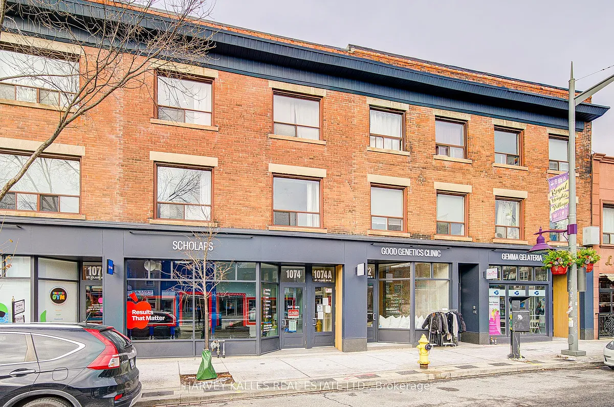 Building Photo - 1074 Saint Clair Ave W #4
