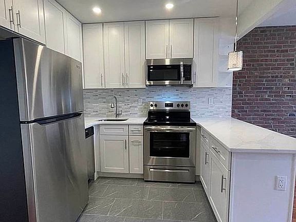 2nd image of 319 E Houston St #4