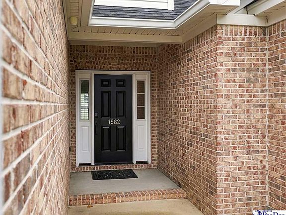 4th image of 1582 Valparaiso Dr