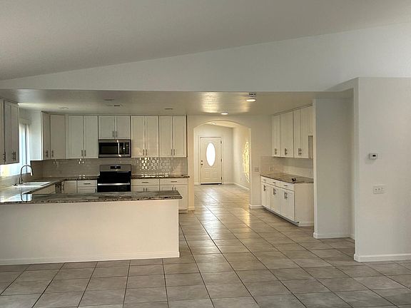 2nd image of 13128 Quinta Way