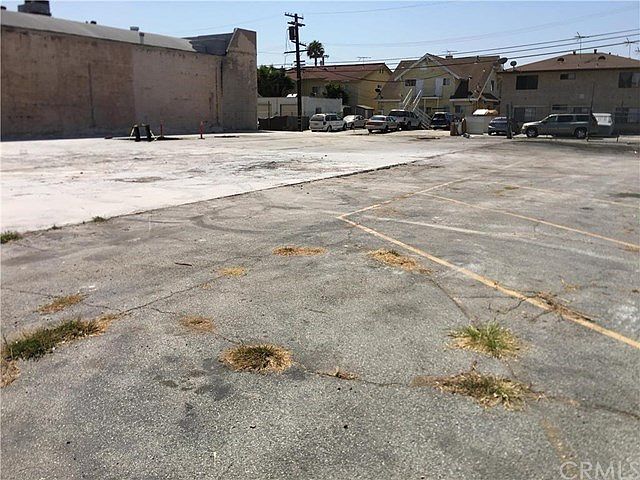 1st image of 1112 W Gardena Blvd