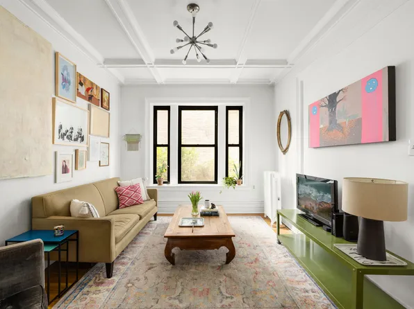 250 Seeley Street image 1 of 7