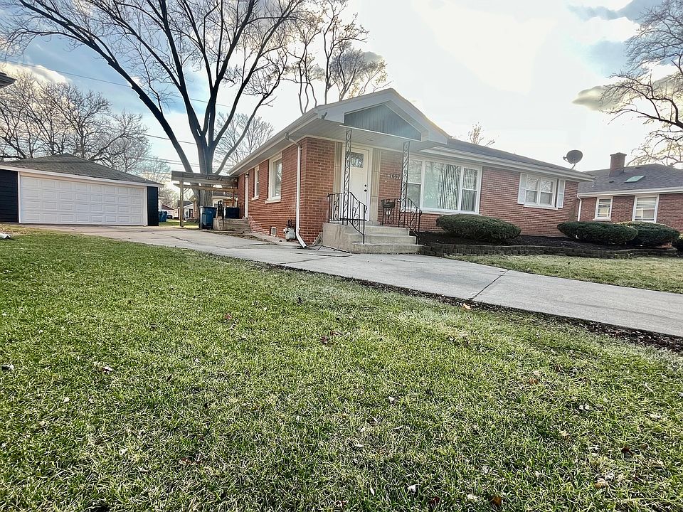 1st image of 657 E 159th Ct