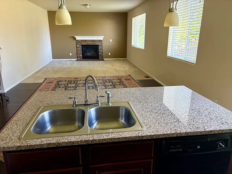 7440 Sabino Ln — Photo 9