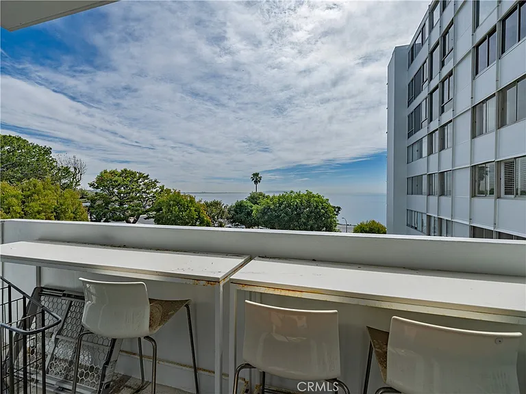 17352 W Sunset Blvd — Photo 17