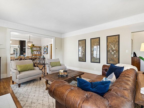 5th image of 219 E Elizabeth St