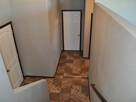 5th image of 406 Lovejoy Ln