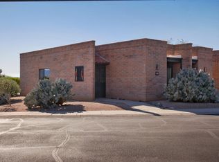 1449 W Desert Hills Dr, Green Valley, AZ 85622