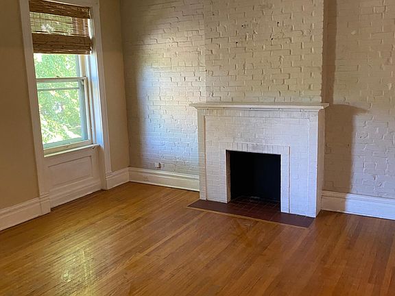 4th image of 3418 Magnolia Ave