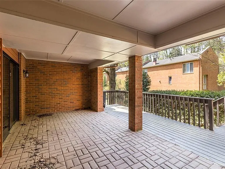 49 Willow Gln — Photo 34