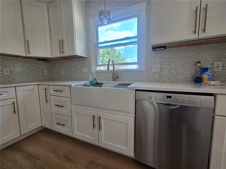 965 Hill Dr — Photo 8