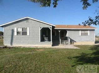 9444 Plainview Rd, Krum, TX 76249