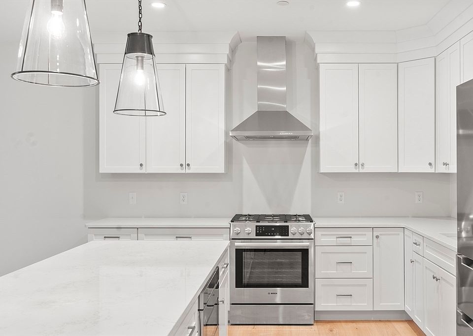 1st image of 134 Court St #14