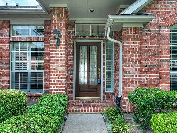 3rd image of 1110 Cheddar Ridge Dr