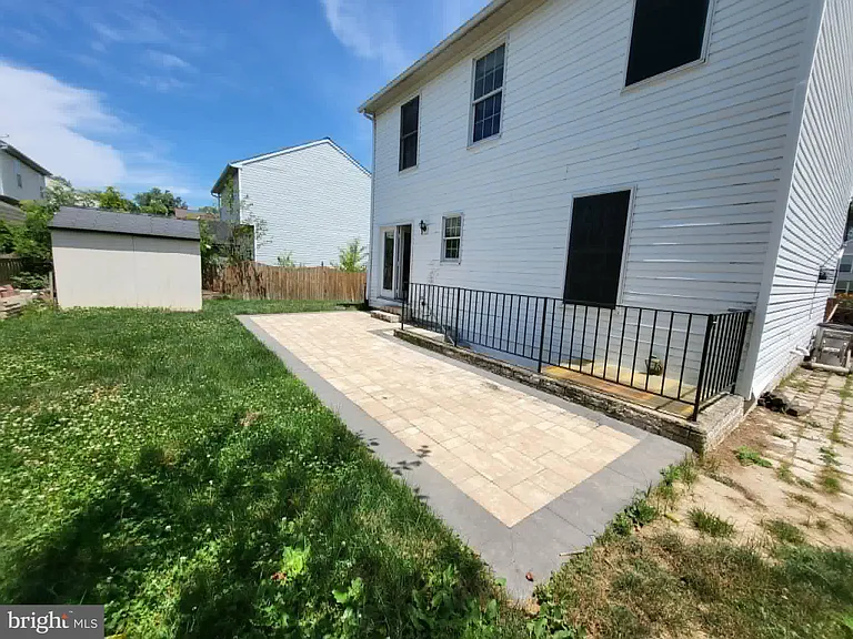6412 Highbanks Ct — Photo 15