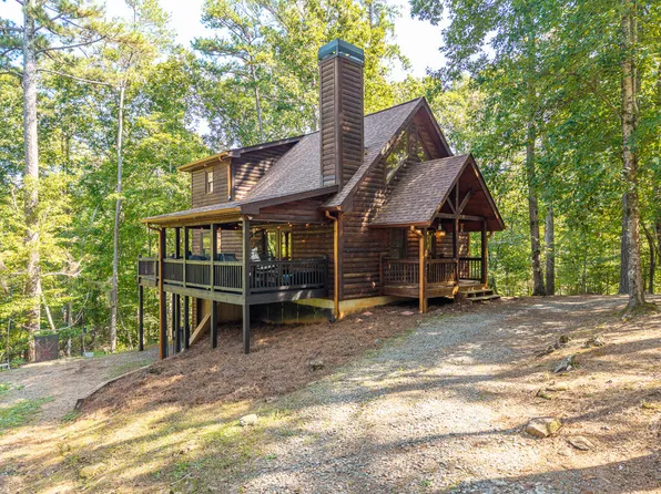 529 Newell Dr, Ellijay, GA 30540