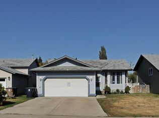 60 S Pleasant Park Rd W, Brooks, AB T1R 1H3