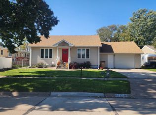 612 May Ave, Gibbon, NE 68840