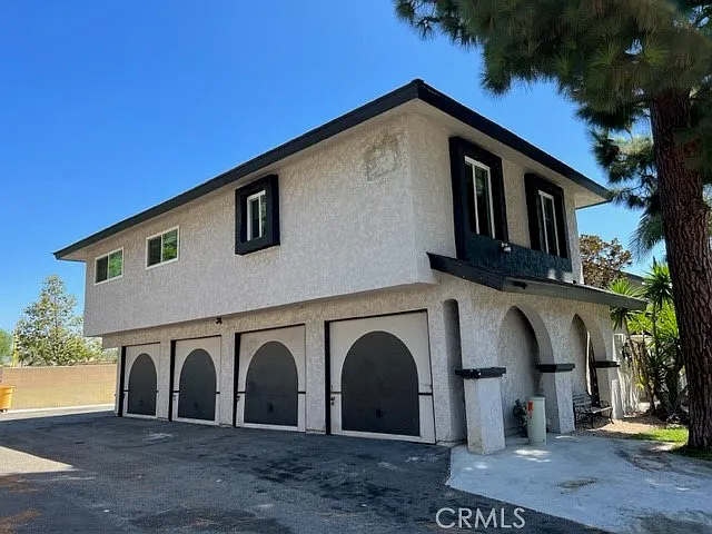 243 E Blueridge Ave — Photo 12