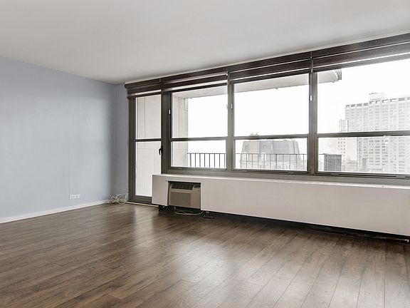 4th image of 3550 N Lake Shore Dr APT 2108