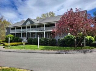 22 Main Street Ext APT B6, Simsbury, CT 06081