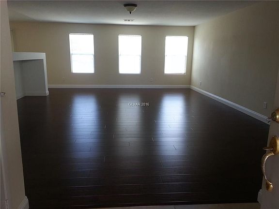 4th image of 5878 W Dewey Dr