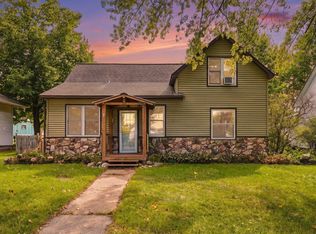 121 W Race Ave, Elmwood, WI 54740