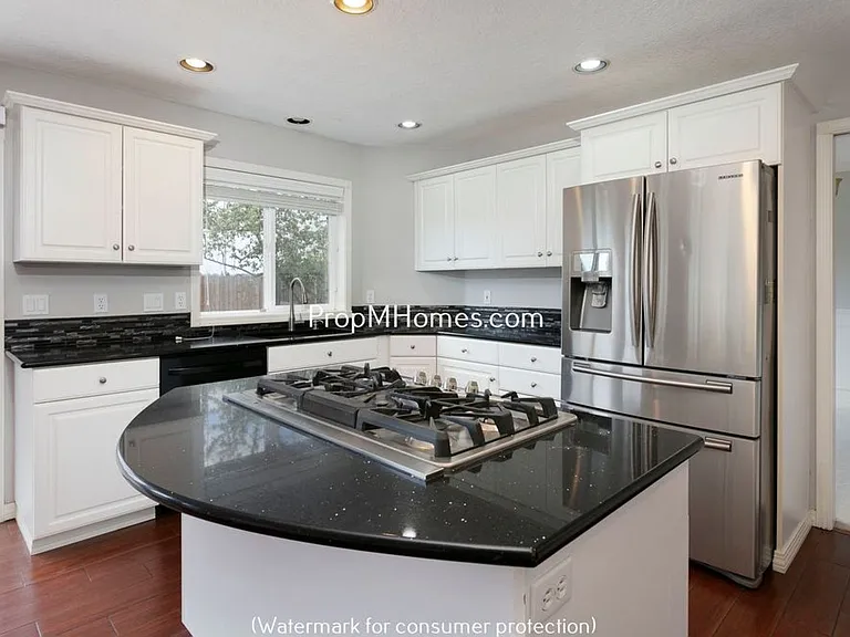 16059 NW Energia St — Photo 6
