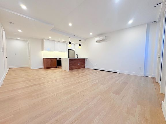 2nd image of 159 Meserole Ave #103
