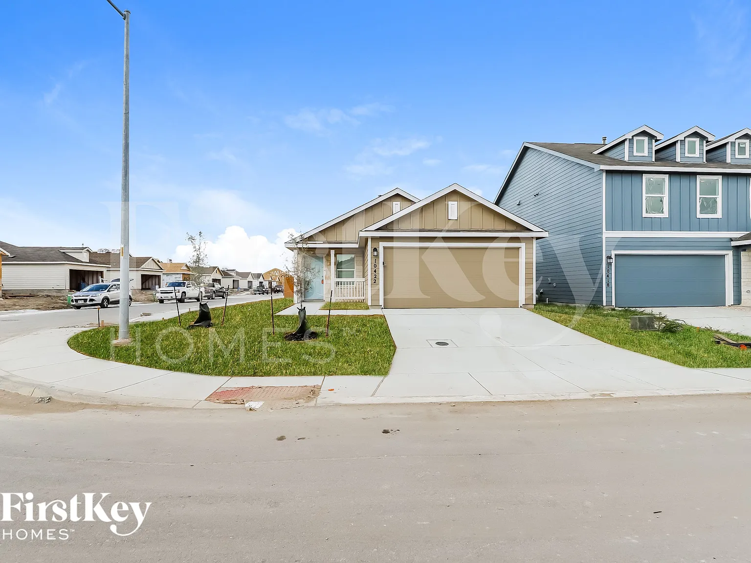4 bed, 2.0 bath, 1627 sqft, $1,615 — Photo 1
