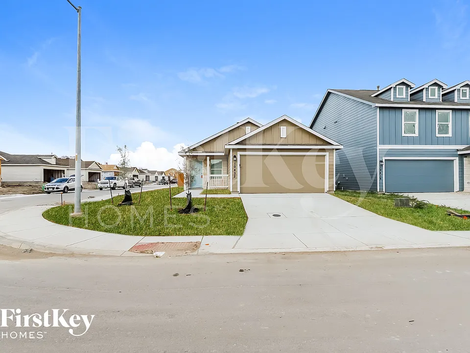 10422 McClintock Dr