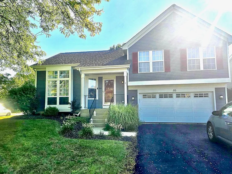 86 Newberry Ct — Photo 1