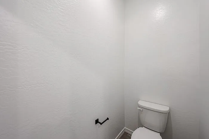 5633 W McNeil St — Photo 32