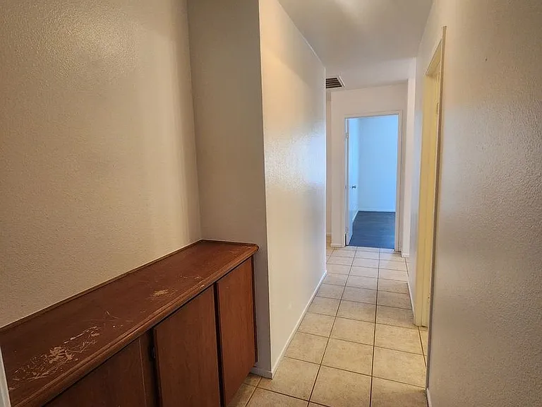 5930 Regino Ave — Photo 9