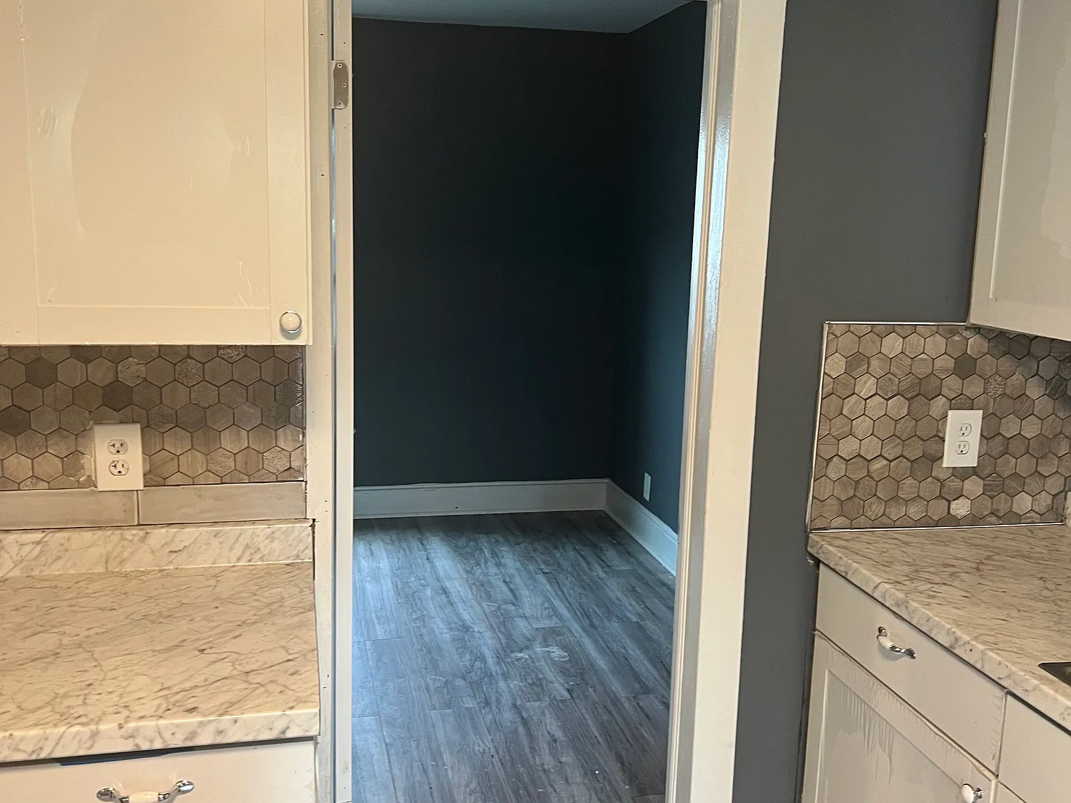 3 bed, 1100 sqft, $1,700 — Photo 4