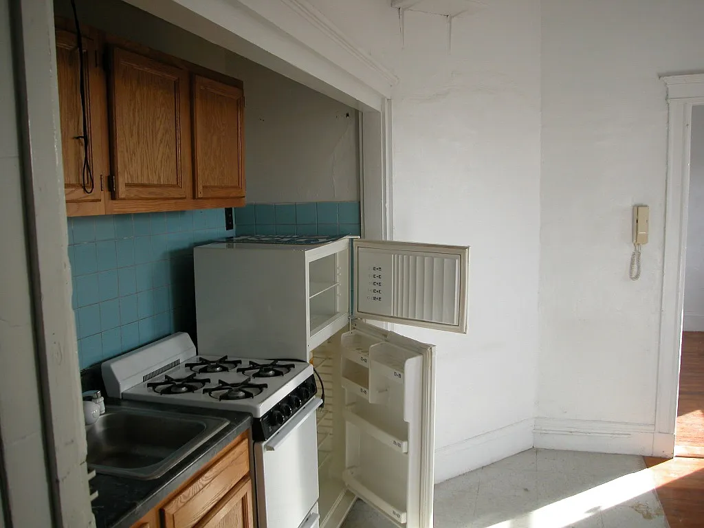 1 bed, $2,100 — Photo 4