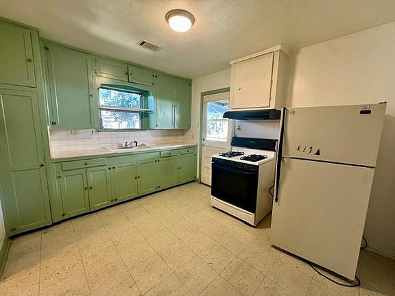 5th image of 4009 Ella Blvd