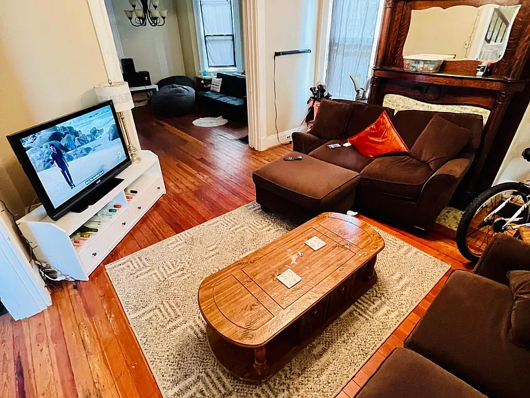 3828 Regent Ave — Photo 4