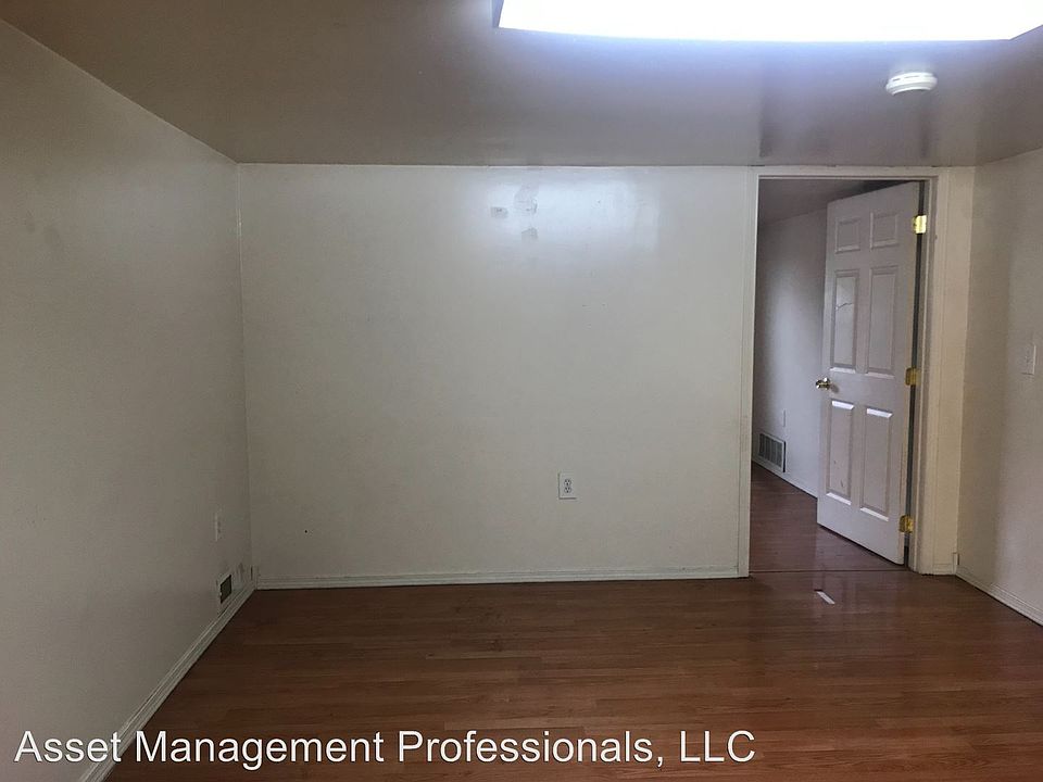 2nd image of 209 S 28th St #G