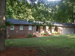 5002 Waterford Dr SW, Mableton, GA 30126