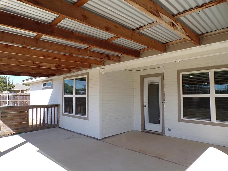 112 Rylee Rd — Photo 5