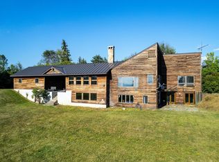 404 Pea Ridge Rd, Vergennes, VT 05491