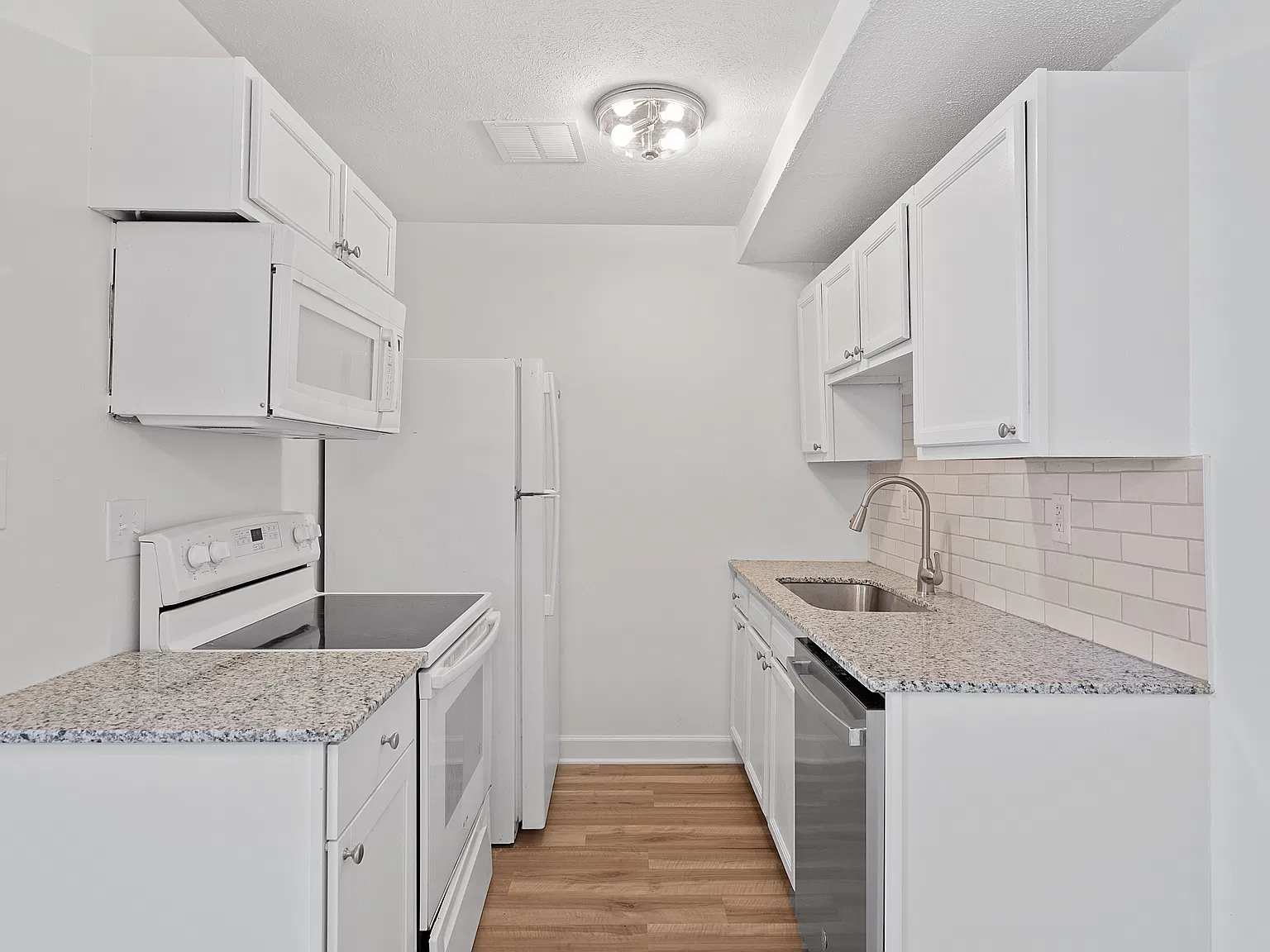 3 bed, $1,250 — Photo 4