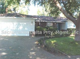 11 Starglow Cir, Sacramento, CA