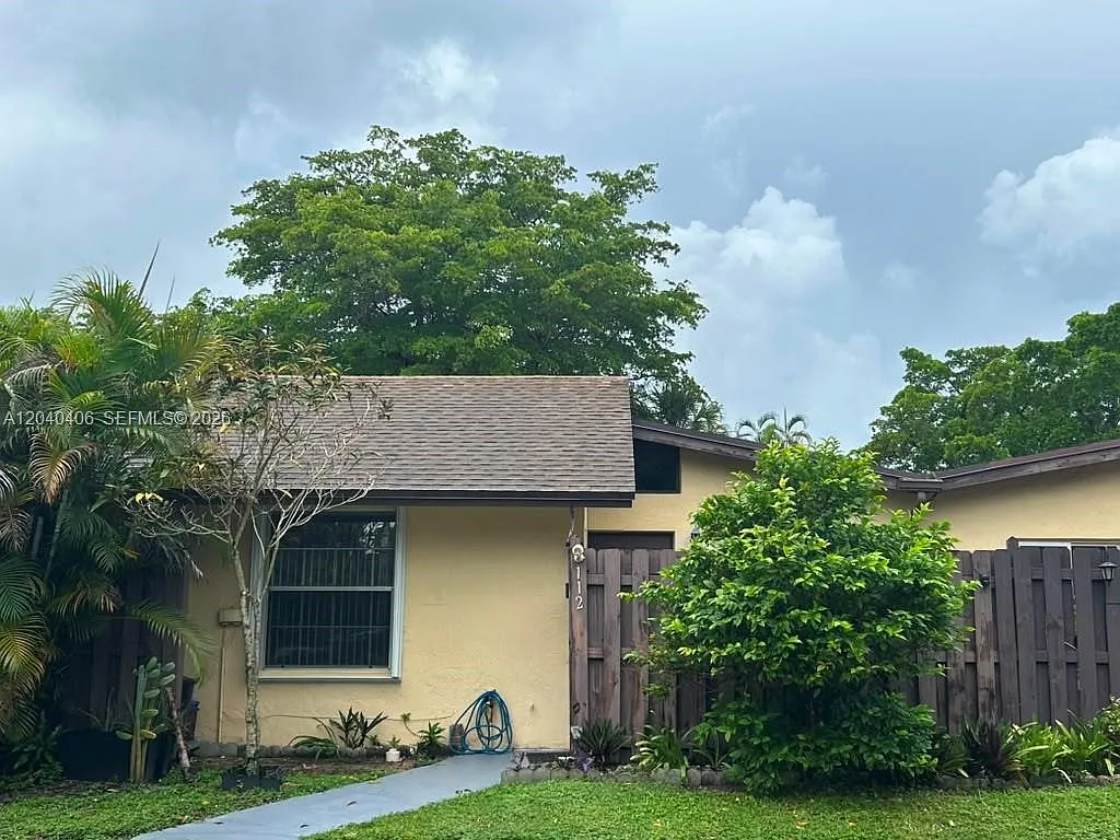 Villas At Carriage Hills — Photo 3