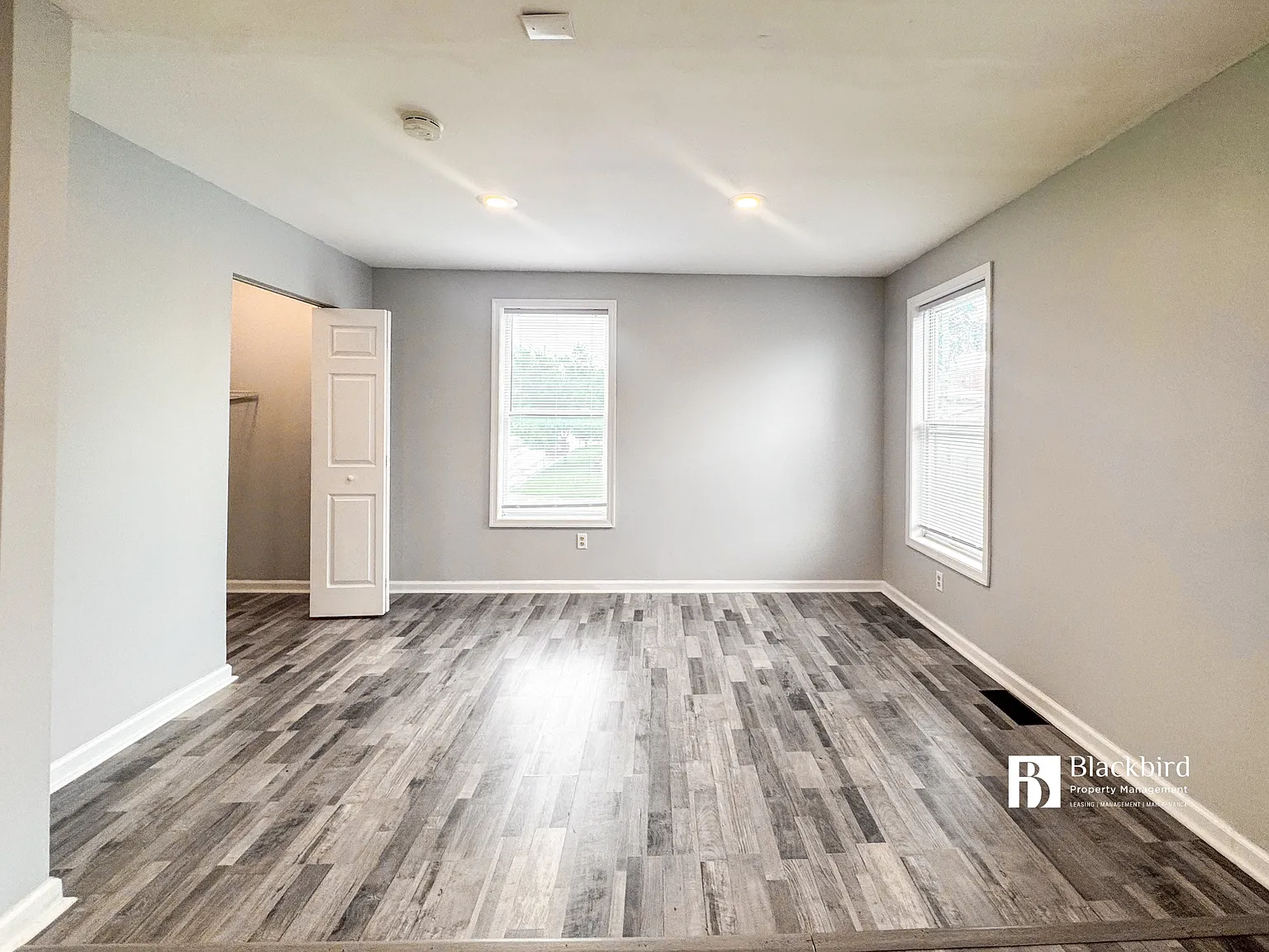 716 55th St NE - 1 — Photo 4