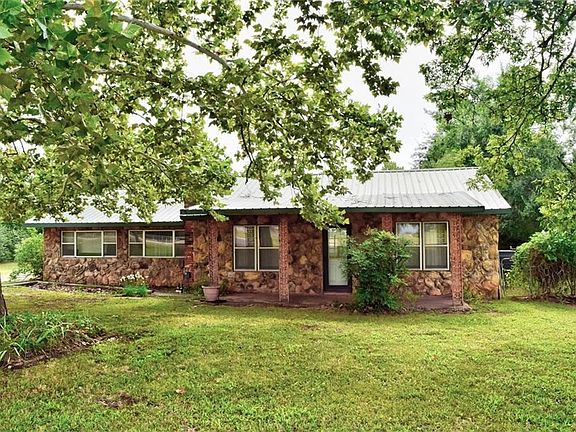 3rd image of 19121 Gordon Cooper Dr