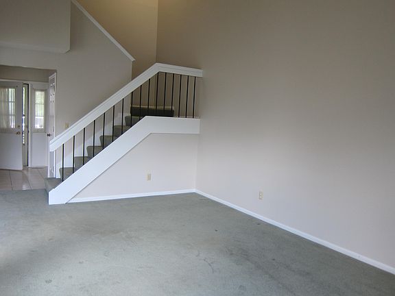 4th image of 3774 Woodbridge Ln
